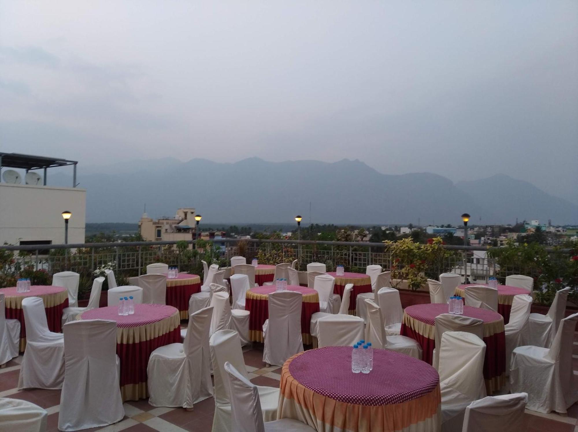 Hotel Western Gatz Theni Exterior foto